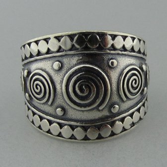 Zilveren Ring met Spiralen   