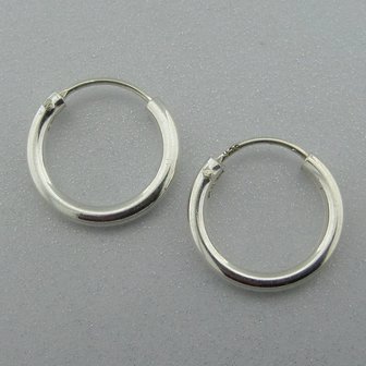 Zilveren Oorring Glad  14 mm 