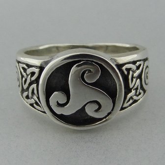 Zilveren Ring Keltische Triskel met Triquetra   