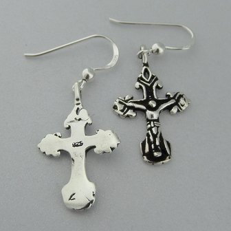 Zilveren Oorbel Crucifix  Kruis   