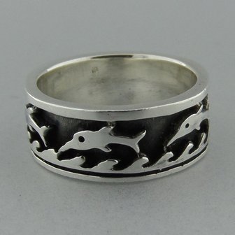 Zilveren Band Ring met Dolfijnen  