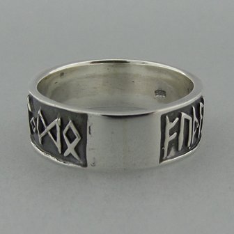 Zilveren Band Ring met Runentekens   