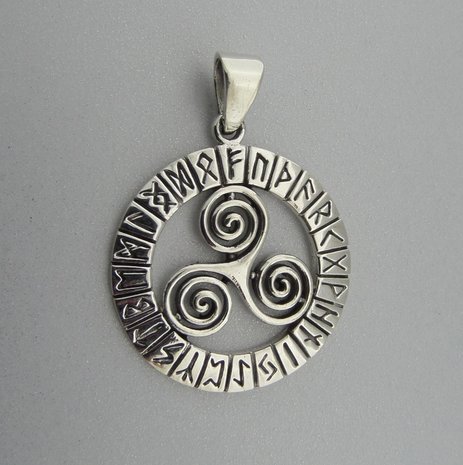 Zilveren Hanger Keltische Triskel in Runen Cirkel  