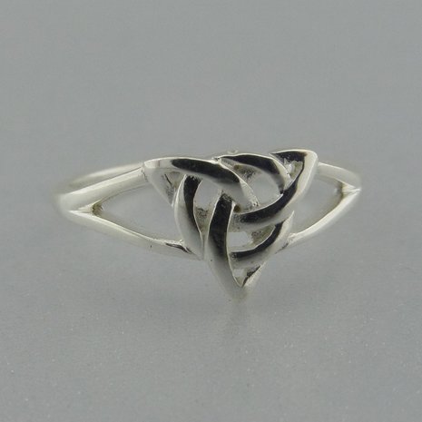 Zilveren Ring Keltische Triquetra 