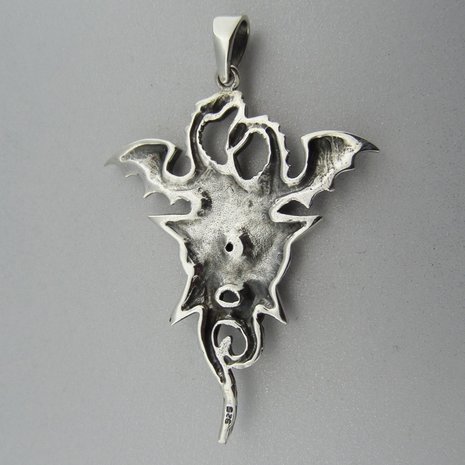  Zilveren Hanger Draken in Pentagram met granaat steentje 