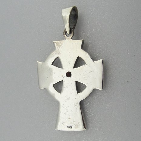 Zilveren Hanger Keltisch Kruis met Granaat steentje 