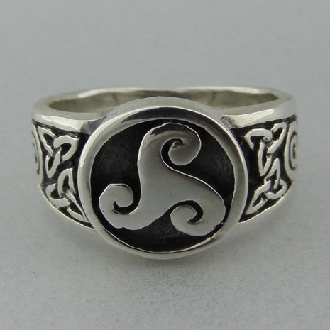 Zilveren Ring Keltische Triskel met Triquetra   