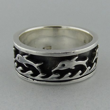 Zilveren Band Ring met Dolfijnen  