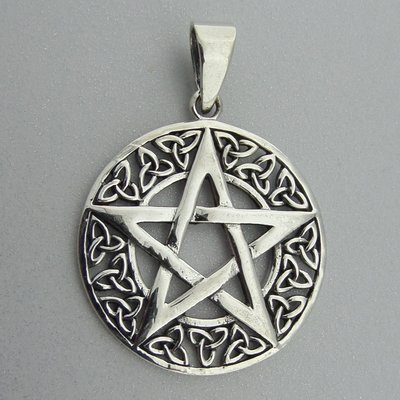 Zilveren Hanger Pentagram in Keltische Cirkel met Triquetra