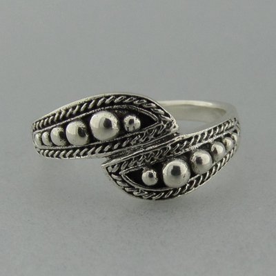 Zilveren Ring Slang vorm met bolletjes